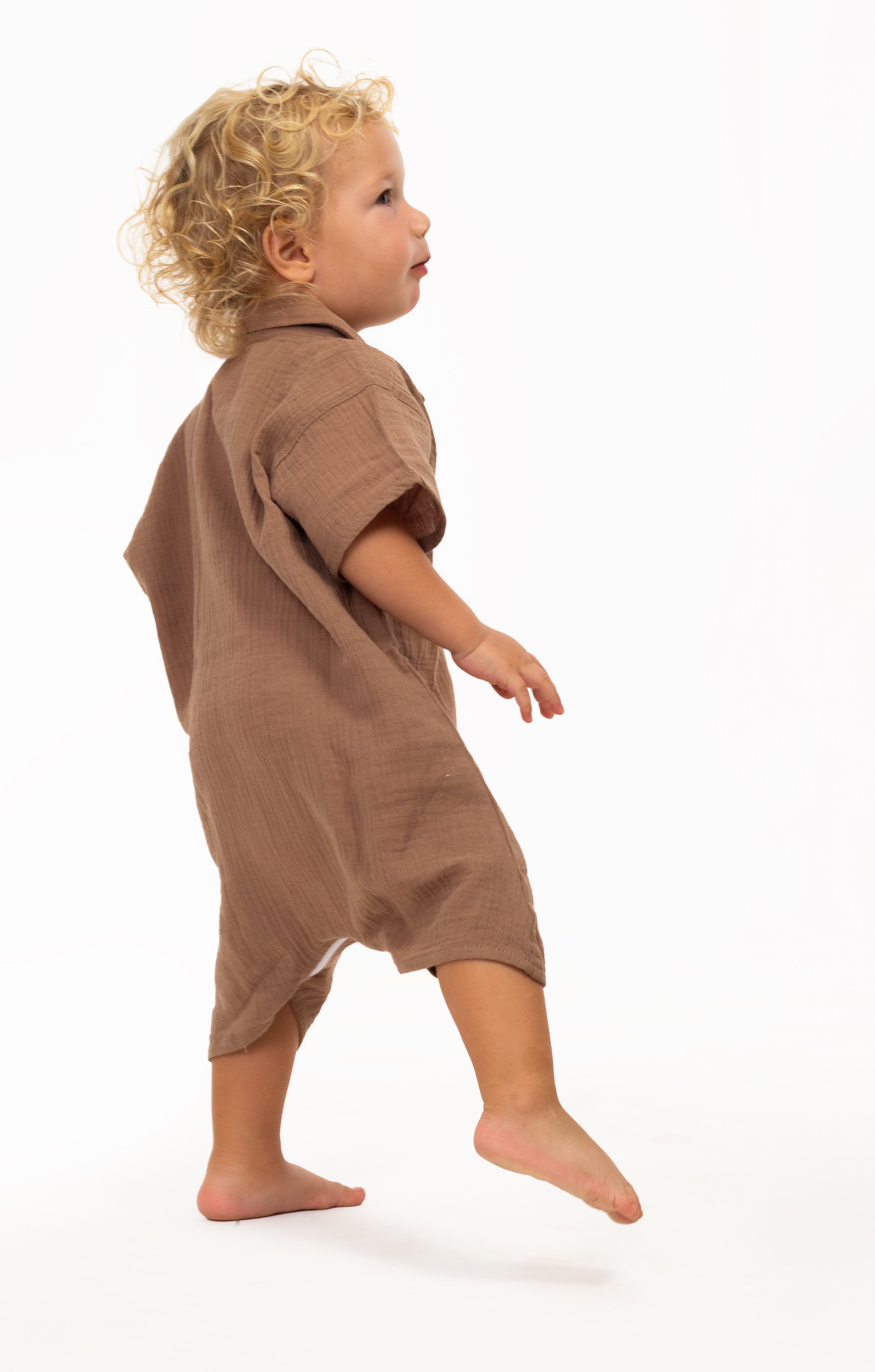 The classic zip-on Mocha